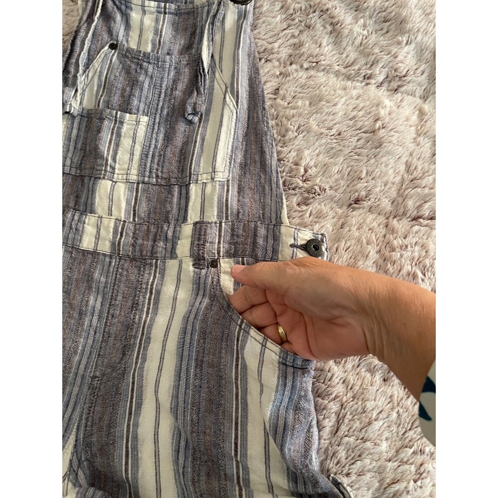 Free People Women's Striped‎ Denim Short Overalls Size 6 BOHO BEACH preowned - Picture 7 of 16
